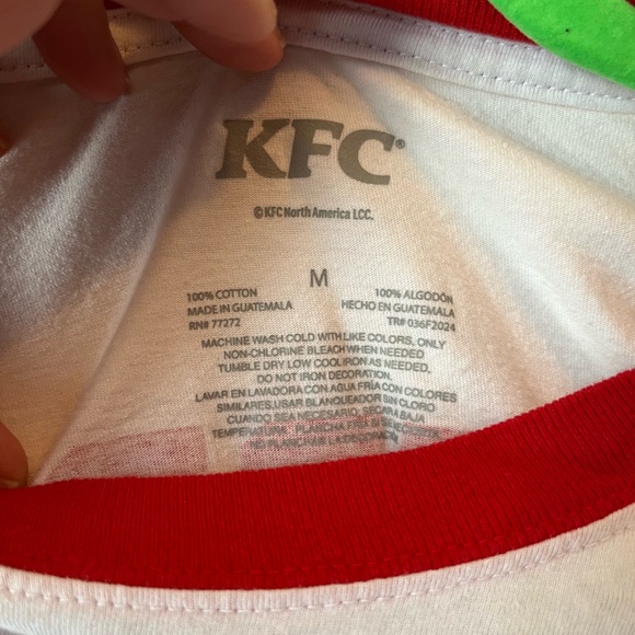 KFC “it’s finger lickin’ good” Unisex T-Shirt – White/Red, Good Condition - Picture 3 of 7